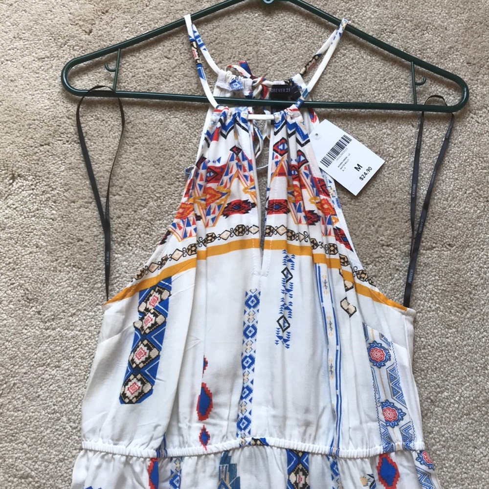 White dress - Picture 2 of 7